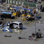 Il terremoto ha provocato uno tsunami con onde alte sei metri Il terremoto ha provocato uno tsunami con onde alte sei metri