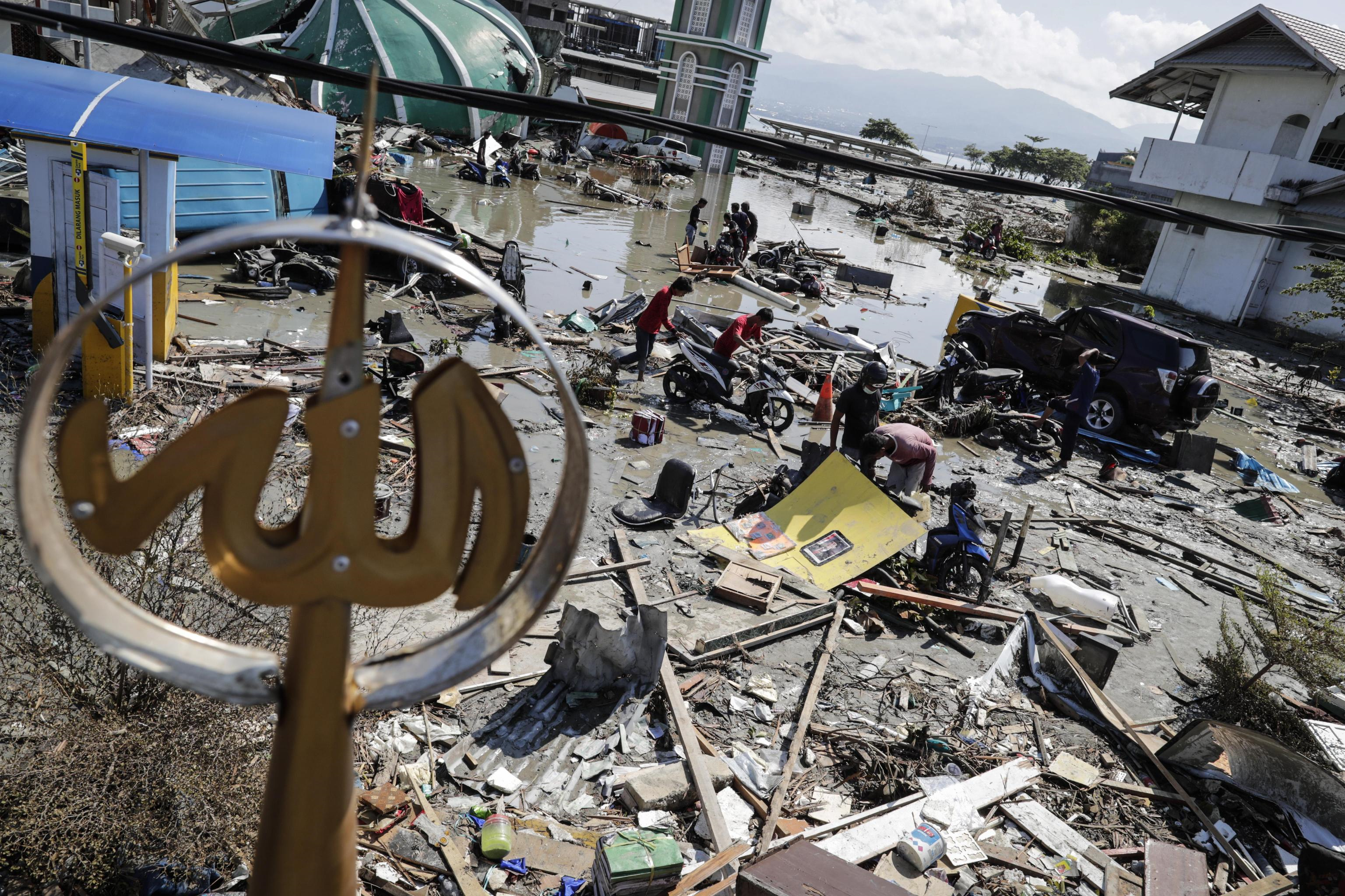 Il numero dei dispersi è sconosciuto, come i danni ancora incalcolabili Il numero dei dispersi è sconosciuto, come i danni ancora incalcolabili