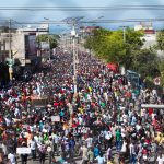 Migliaia di haitiani in strada per manifestare Migliaia di haitiani in strada per manifestare