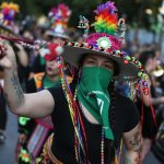 La Giornata mondiale contro la violenza sulle donne, per la prima volta, fu istituita il 17 dicembre 1999 dall’Assemblea generale delle Nazioni Unite. Da allora, rappresenta il momento più importante dell’anno per parlare, informare e sensibilizzare su questo grave problema.