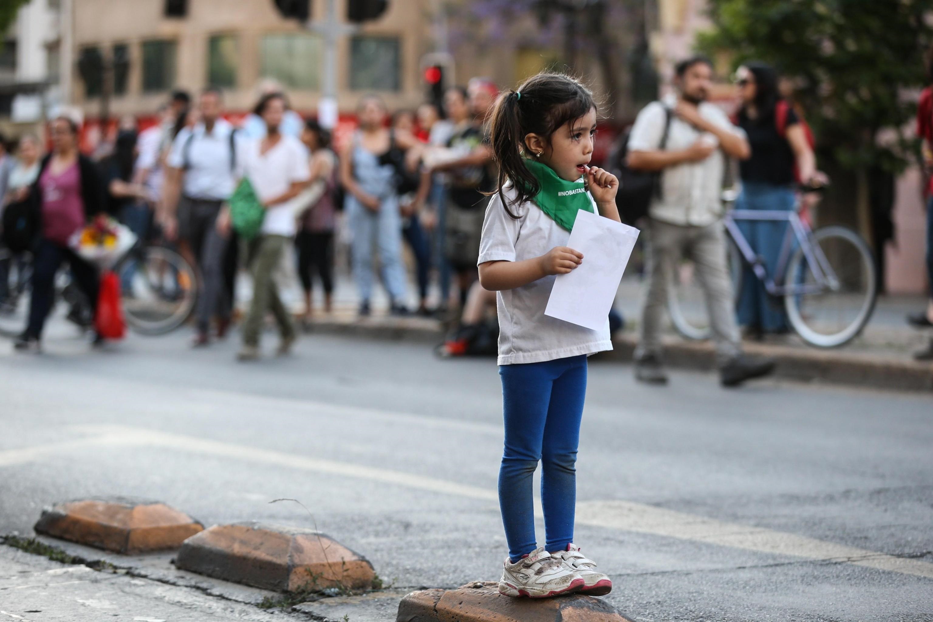 In Italia e nel mondo subisce violenza, mediamente, una donna su tre dai 15 anni in su.