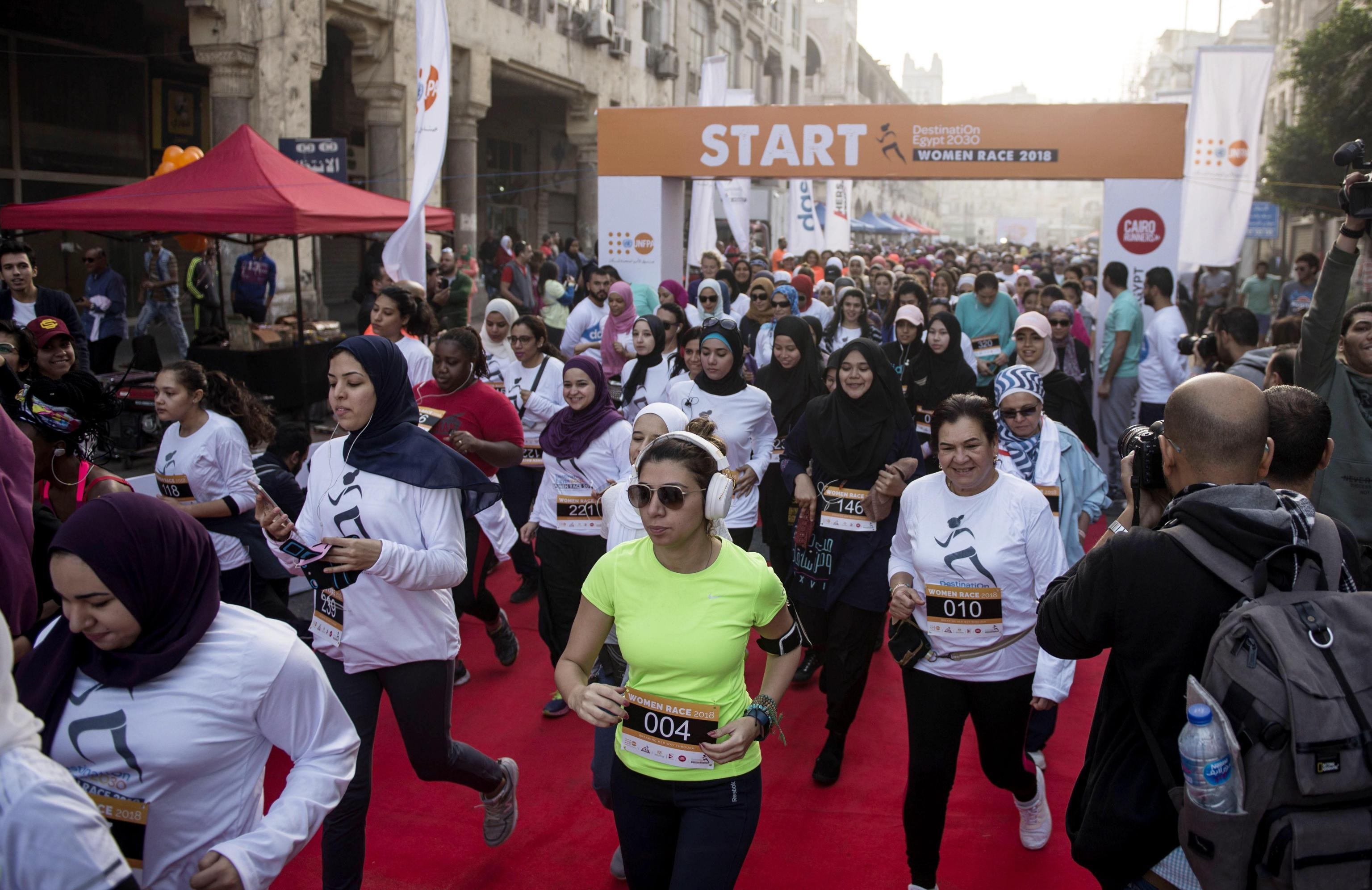 L'inizio della corsa podistica questa mattina alle 7:00 ora locale L'inizio della corsa podistica questa mattina alle 7:00 ora locale