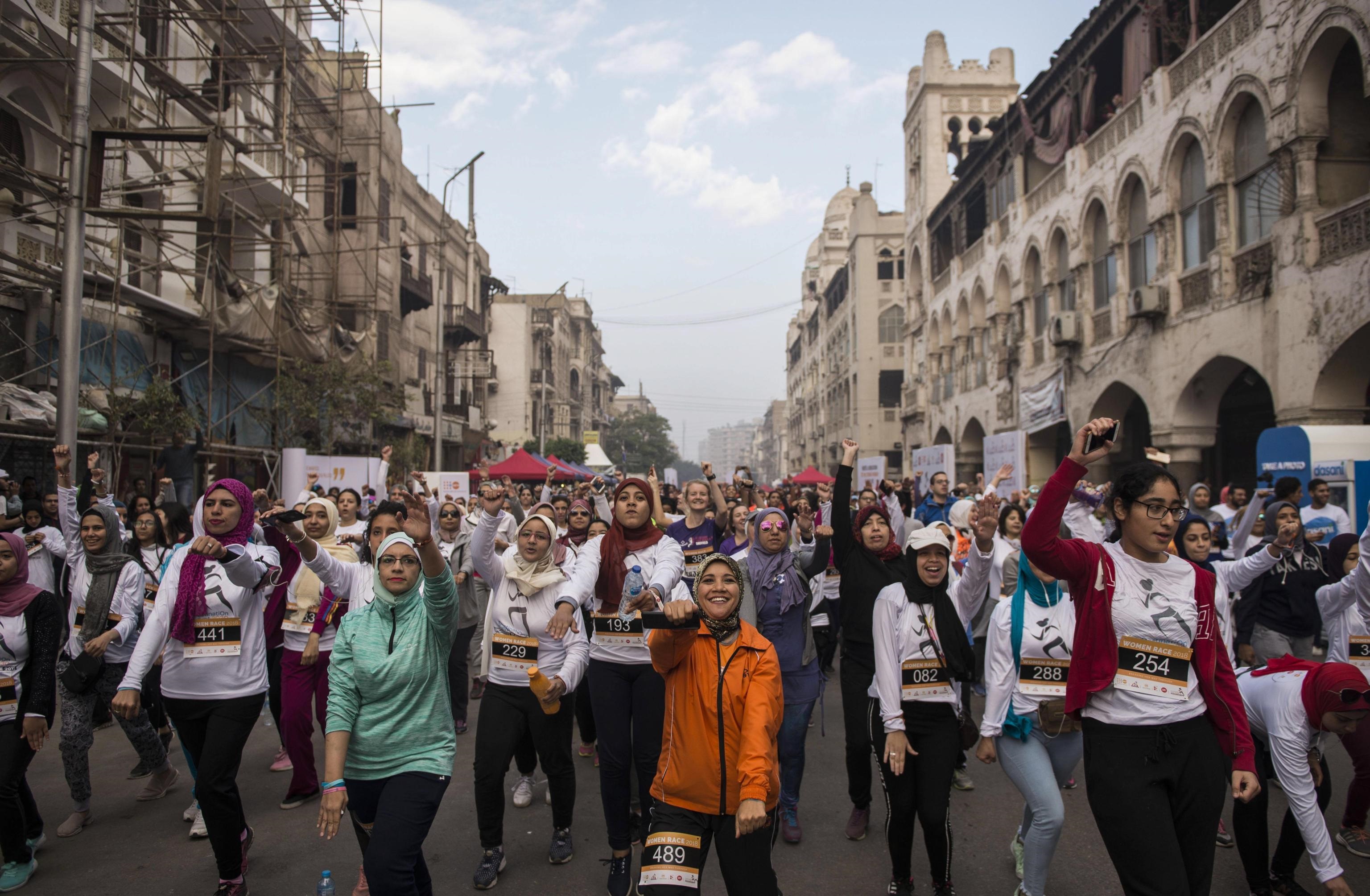 I sorrisi nel riscaldamento pre-partenza I sorrisi nel riscaldamento pre-partenza