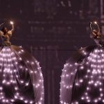 In scena le luci, altra caratteristica predominante della performance degli artisti della compagnia italiana in piazza a Bogotà In scena le luci, altra caratteristica predominante della performance degli artisti della compagnia italiana in piazza a Bogotà