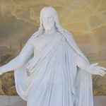 Statua di Matteo all'interno del centro visitatori