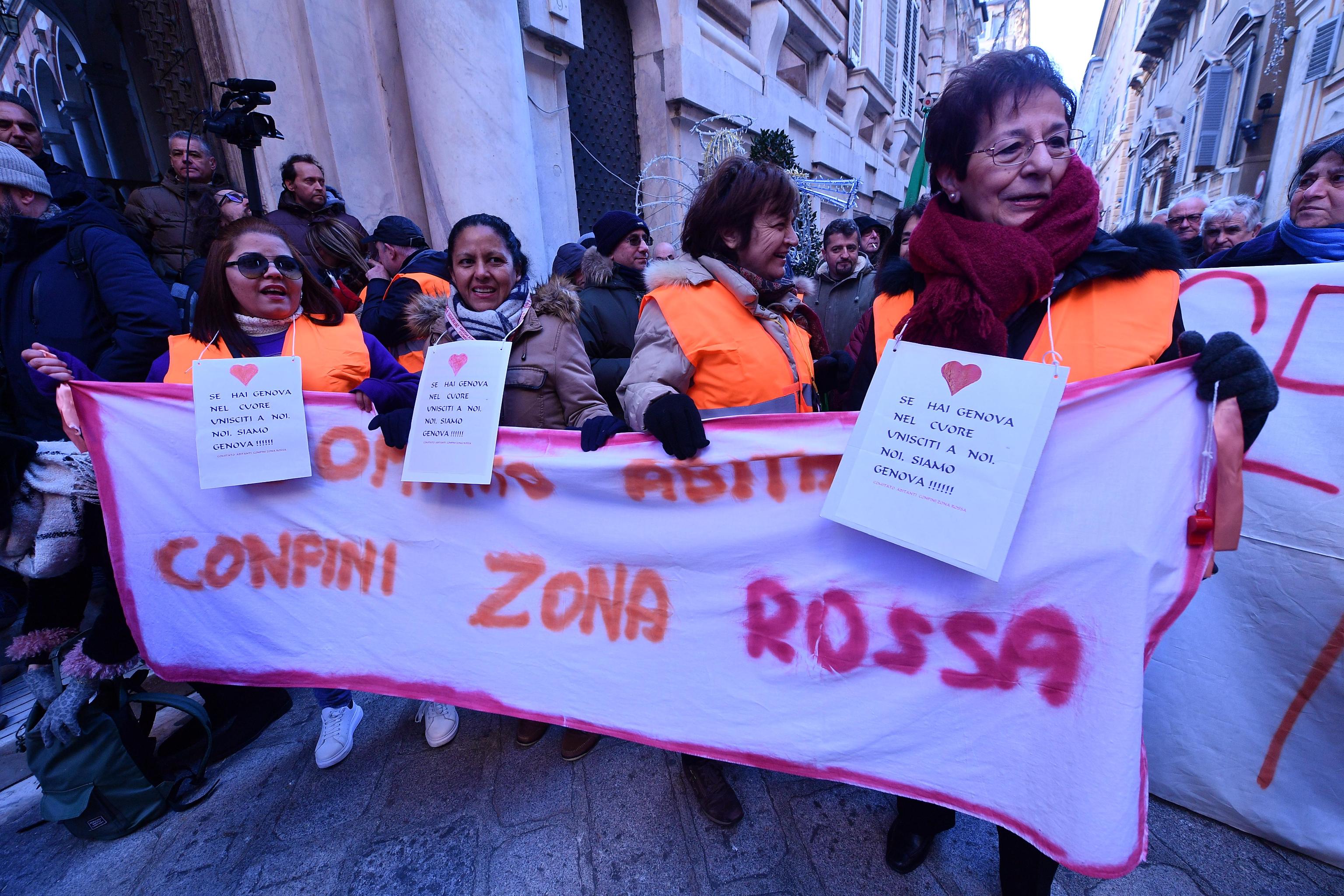 Chiedono di essere temporaneamente ricollocate nel corso dei lavori per la demolizione e ricostruzione del ponte