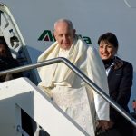 Papa Francesco in partenza da Roma verso Panama, dove si svolgerà la XXXIV Giornata Mondiale della Gioventù