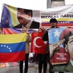 Anche ad Istanbul le persone sono scese in piazza a favore del presidente venezuelano