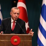 Erdogan: "La Grecia non si trasformi in un rifugio per i golpisti"