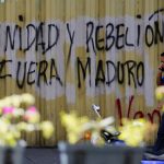 "Uniti per la ribellione. Fuori Maduro"