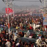 La folla al Kumbh Mela, in Allahabad