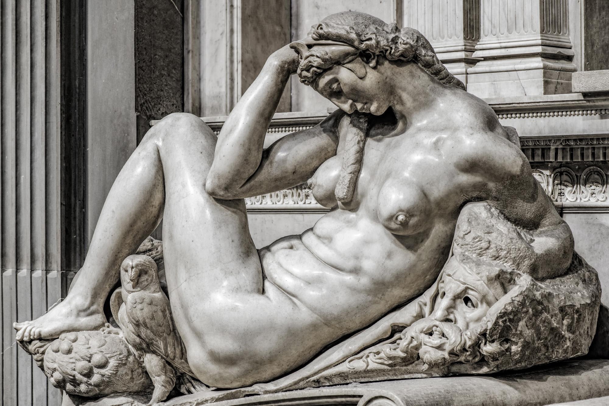 Una delle sculture scolpite da Michelangelo tra il 1524 e il 1534 Una delle sculture scolpite da Michelangelo tra il 1524 e il 1534