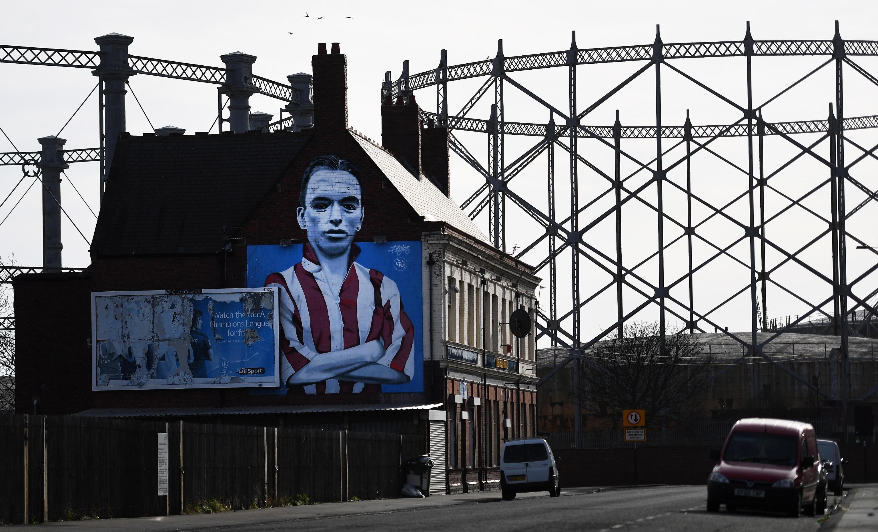 Un murales nell’area impoverita di Hendon nella città di Sunderland, in Gran Bretagna. Sunderland è stata la prima città inglese a votare nel giugno del 2016 per l’uscita dall’Unione Europea, con il 61% dei voti a favore.