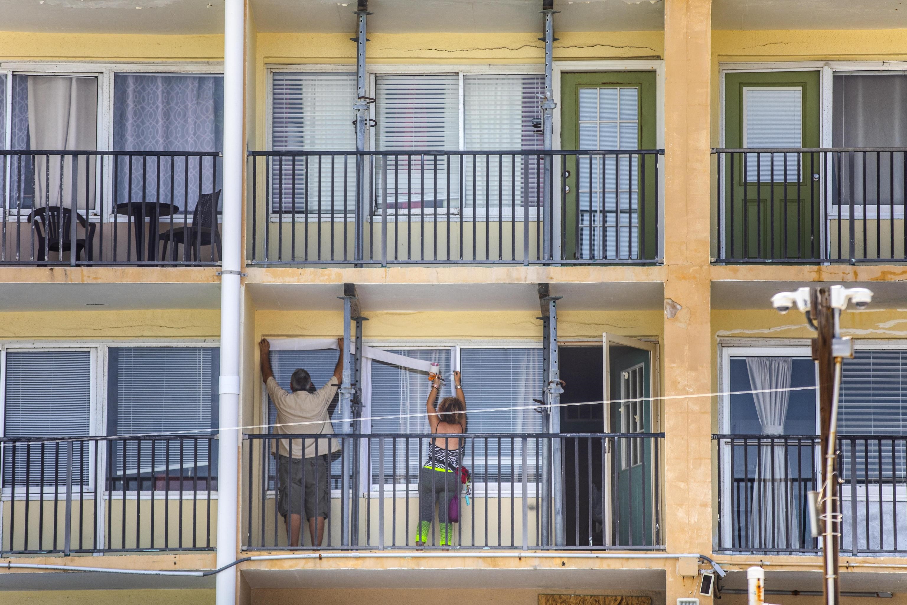 La popolazione della Florida si prepara all'arrivo dell'uragano Dorian La popolazione della Florida si prepara all'arrivo dell'uragano Dorian