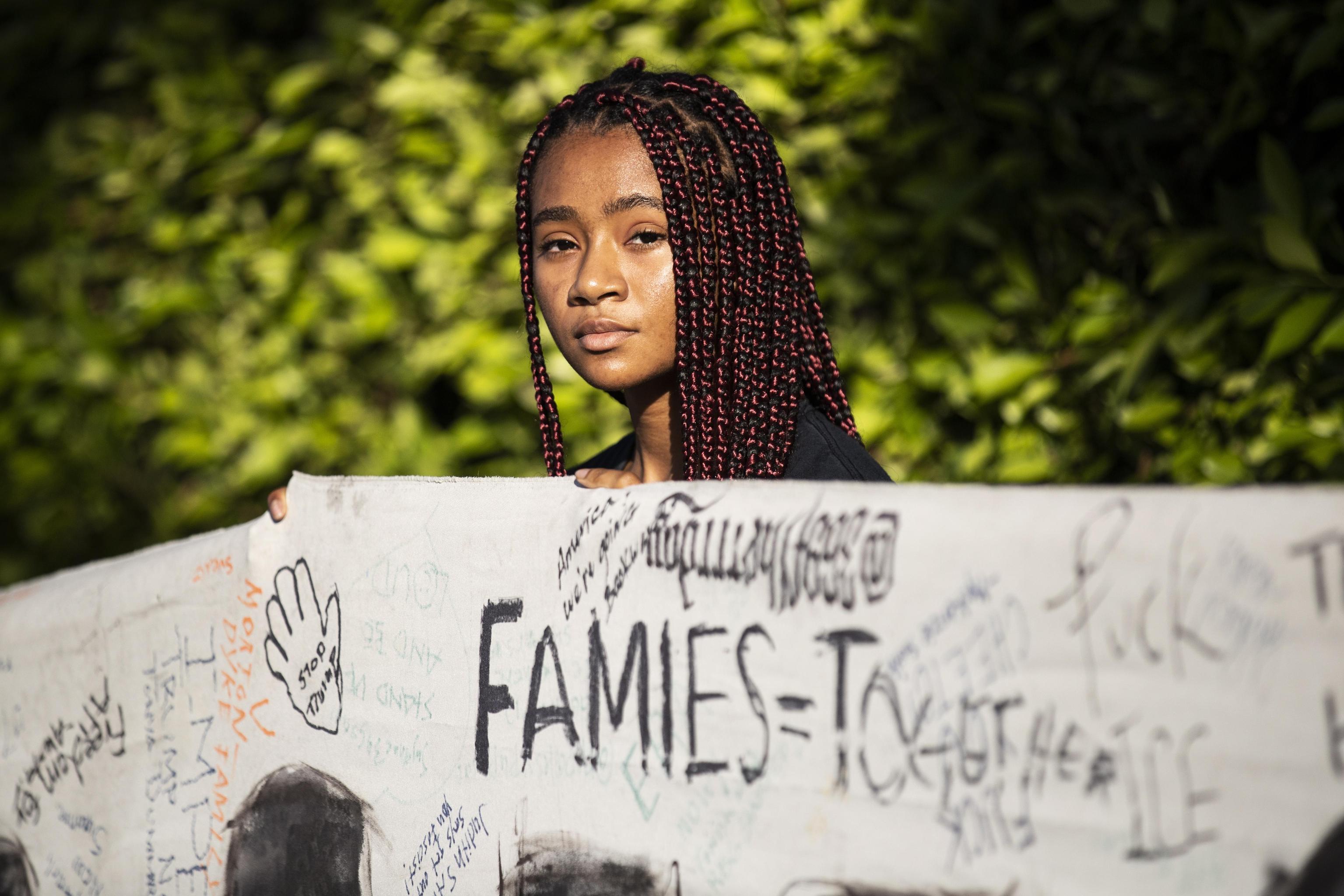 La comunità afroamericana partecipa alla manifestazione contro il presidente americano