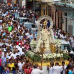 La processione della statua della Virgen de las Mercedes, santa protettrice della Repubblica Dominicana