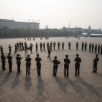 Una banda di ottoni militari prova in Piazza Tiananmen le cerimonie per il 70esimo anniversario della fondazione della Repubblica popolare cinese