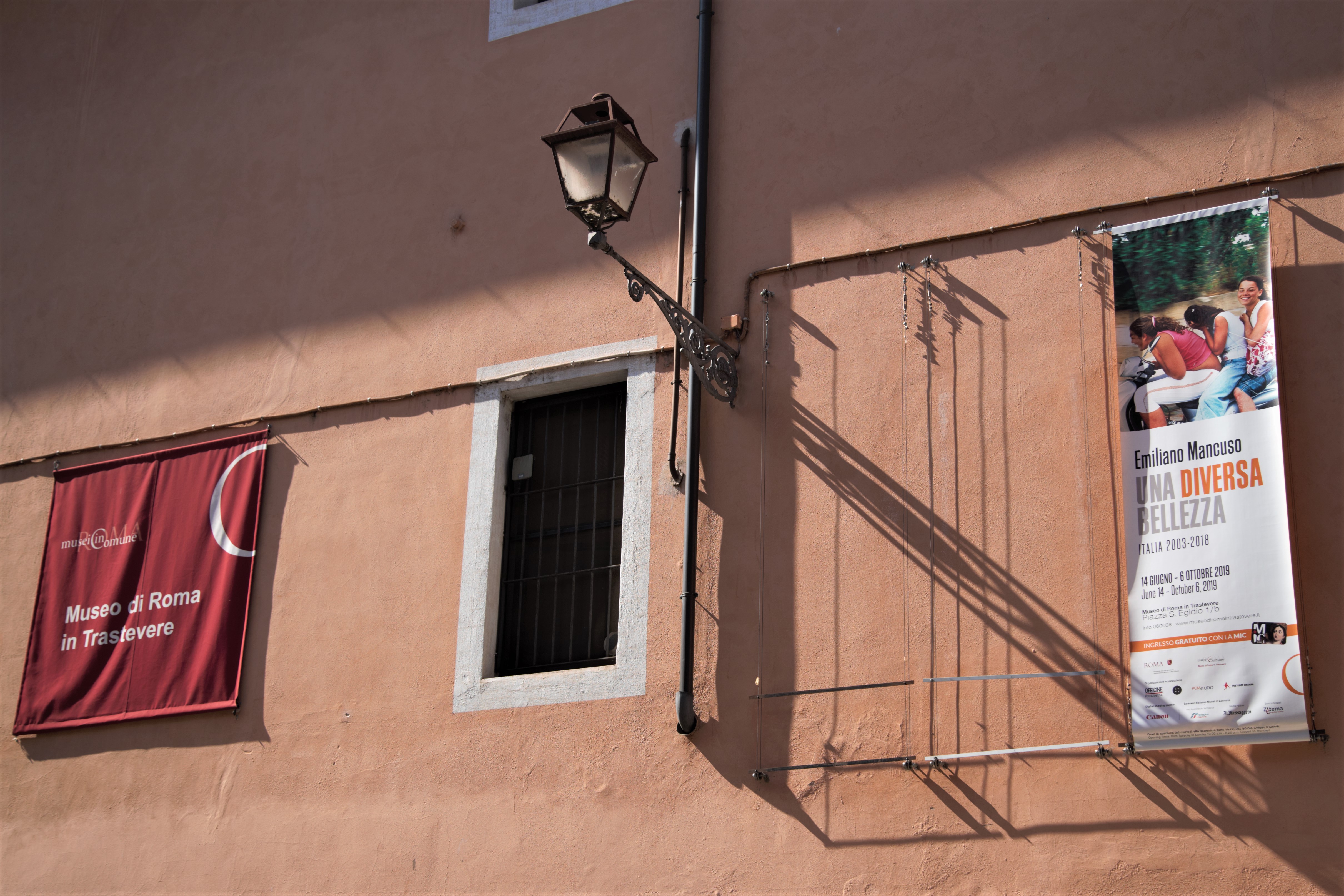 Il museo di Roma in Trastevere visto da fuori