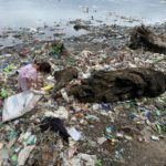 Il Paese è al terzo posto nella classifica mondiale degli stati che sversano maggiori quantità di plastica in acqua, dietro soltanto a Cina e Indonesia. Questo rende l'area del sud-est asiatico, la zona con la più alta concentrazione di rifiuti in mare del pianeta