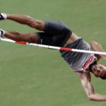 Il tedesco Tim Novak effettua il suo primo tentativo nel salto con l'asta Il tedesco Tim Novak effettua il suo primo tentativo nel salto con l'asta