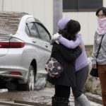 Secondo i media locali, almeno 40 persone sono morte e più di 180 sono state ferite. Mancano invece all'appello 16 persone, dopo che il tifone si è abbattuto in Giappone