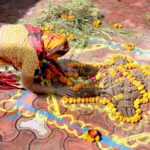 Una donna indiana in occasione del Diwali, a Bhopal in India