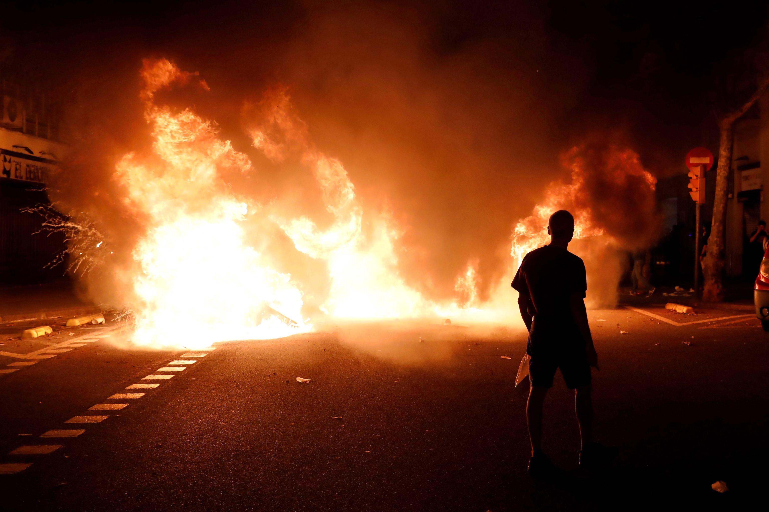 Per questo la popolazione continua a protestare in tutta la Catalogna