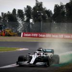 Un fuoripista di Lewis Hamilton, che ha perso il controllo della Mercedes nel corso delle libere