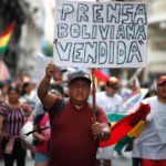 L'Organizzazione dei diritti umani ha marciato a Buenos Aires contro quello che considera colpo di Stato contro Morales
