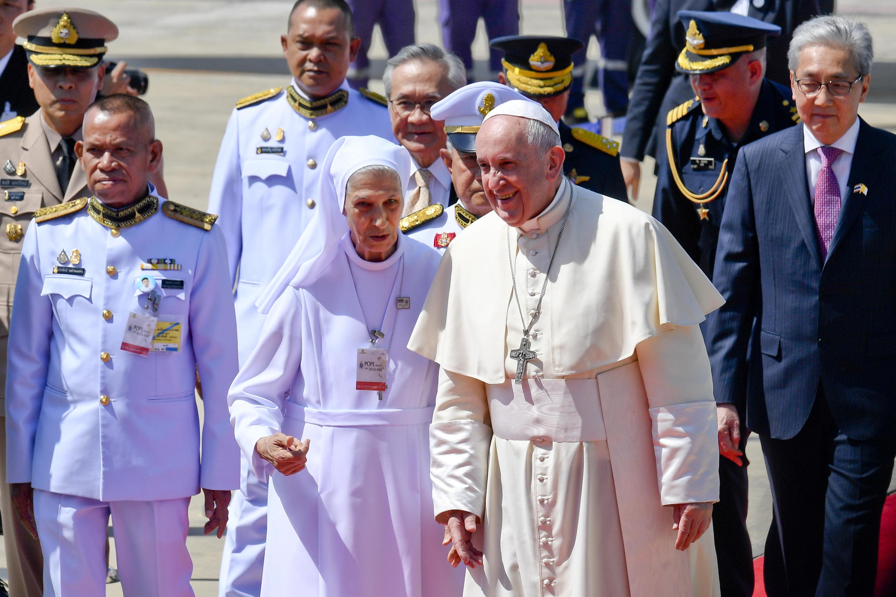 Il Papa assieme alla cugina suor Ana Rosa Sivori