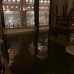 Il Caffè Quadri devastato dall'acqua alta