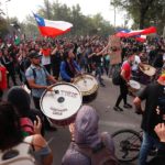 Un nuovo giorno di protesta in Cile. A Santiago le persone sono scese in piazza per manifestare contro il governo