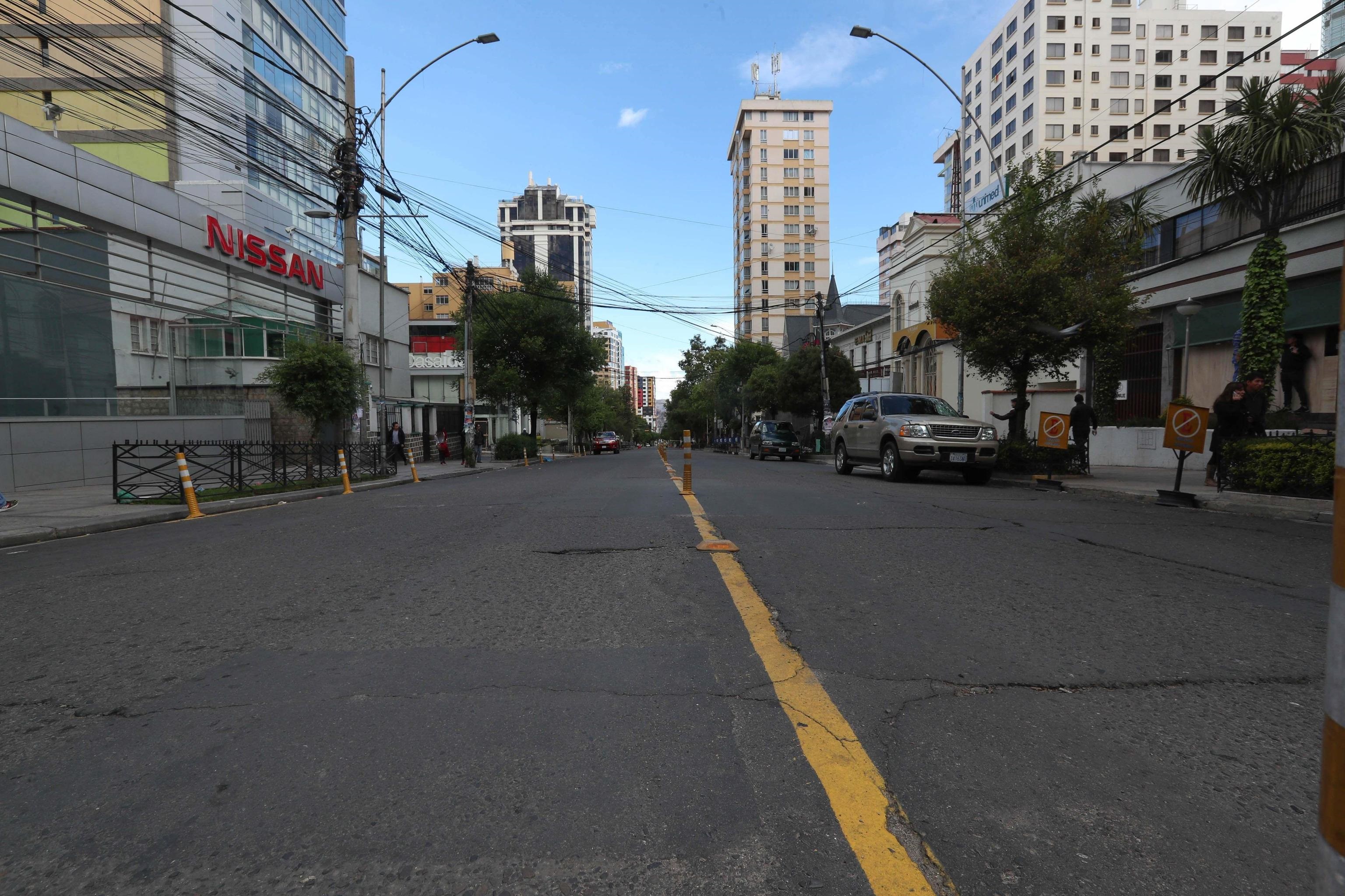 Strada deserta a La Paz, in Bolivia, dopo i disordini, le dimissioni di Evo Morales e l'acquisizione del potere da parte della polizia