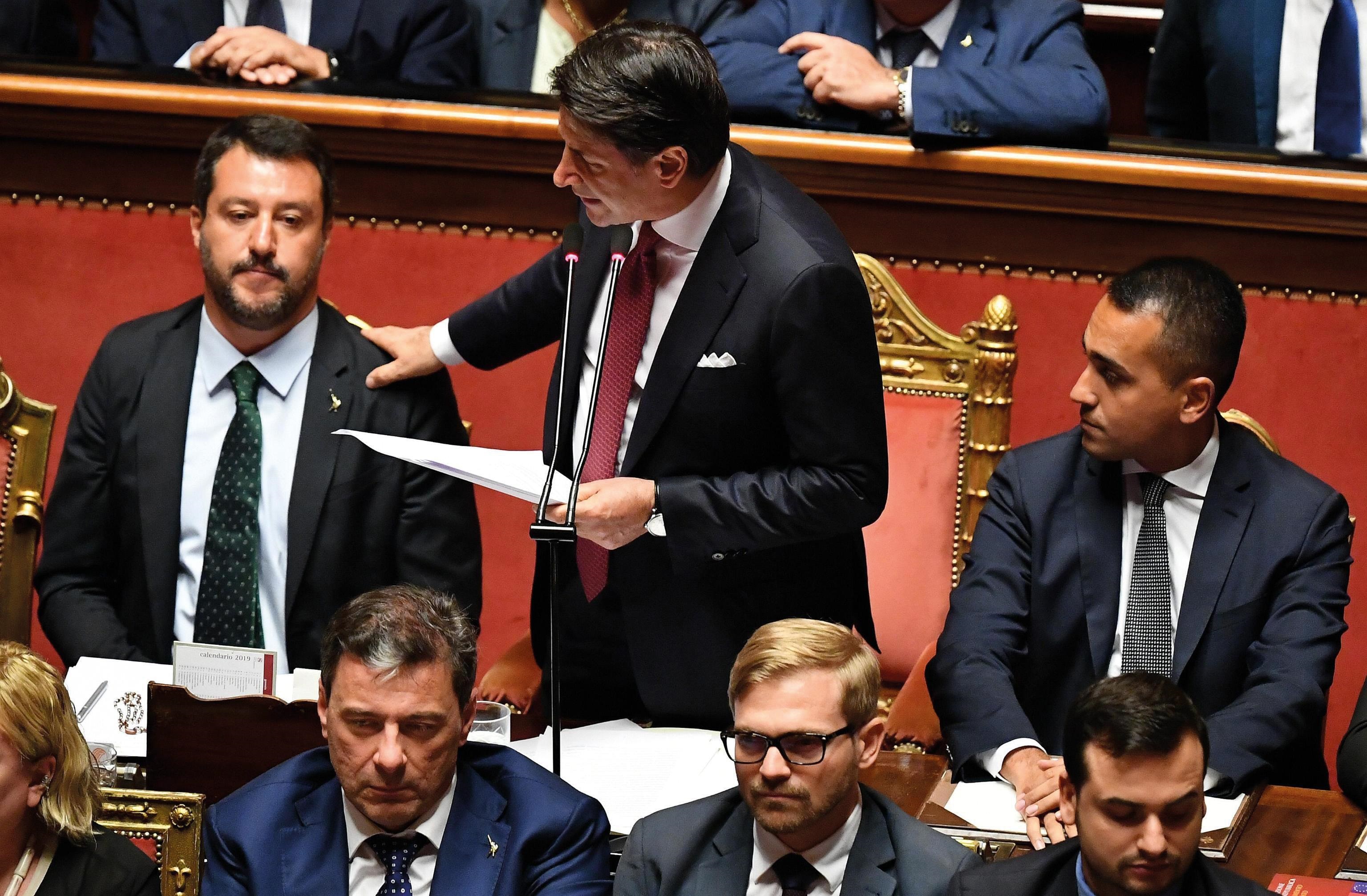 Conte contro Salvini, 20 agosto: il discorso del presidente del Consiglio contro l'allora vicepremier Matteo Salvini apre la crisi di governo in Italia, che porterà alla formazione di una nuova maggioranza tra M5S e Pd Conte contro Salvini, 20 agosto: il discorso del presidente del Consiglio contro l'allora vicepremier Matteo Salvini apre la crisi di governo in Italia, che porterà alla formazione di una nuova maggioranza tra M5S e Pd