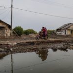 Circa cento famiglie di Pantai Bahagia sono costrette a trasferirsi altrove