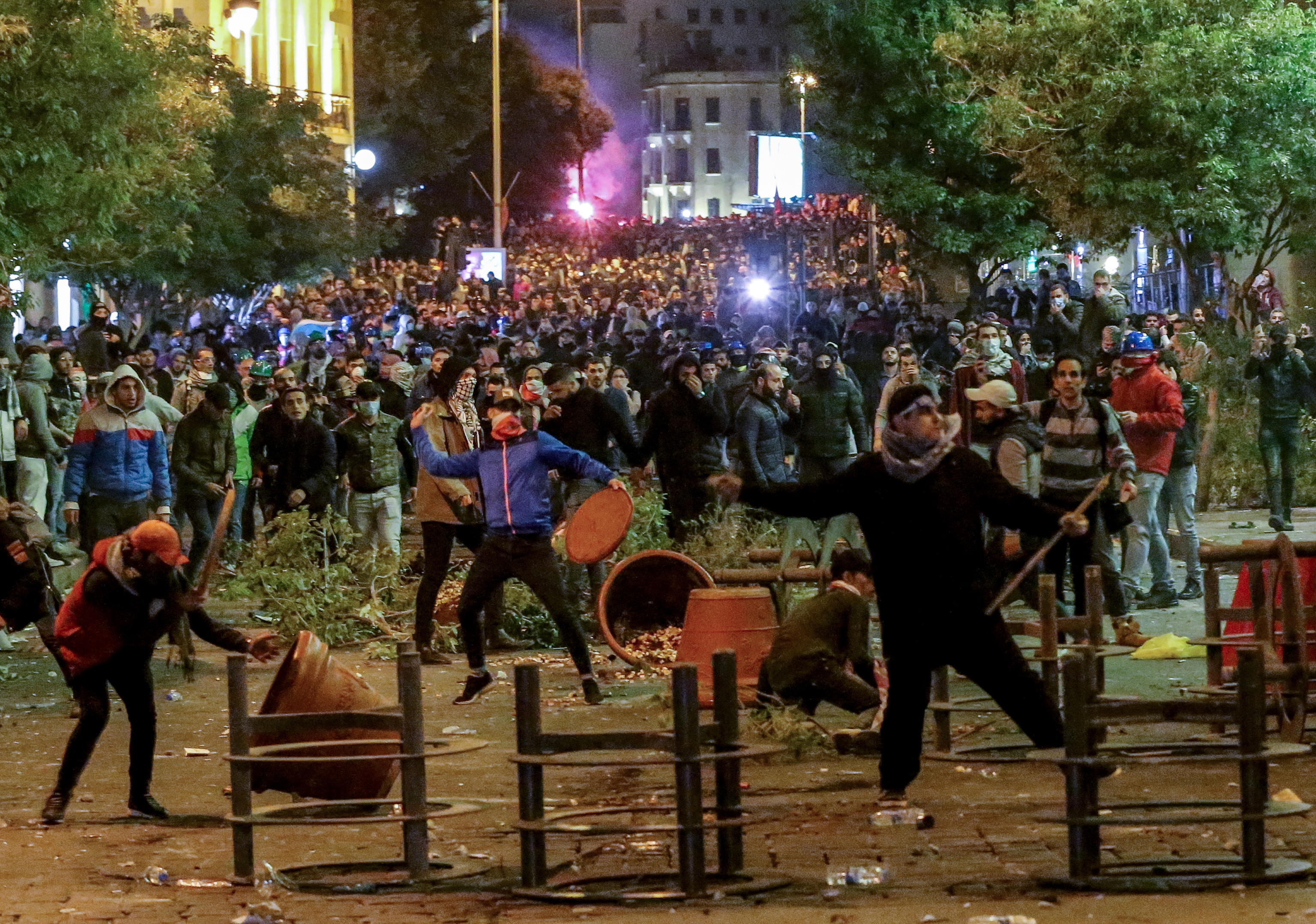 Scontri fra polizia e manifestanti