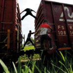 Migranti, 25 giugno: continua l'esodo dal Messico verso gli Stati Uniti. Il governo di Città del Messico ha impegnato 6.500 guardie nazionali e 15.000 soldati lungo il confine per arginare il fenomeno Migranti, 25 giugno: continua l'esodo dal Messico verso gli Stati Uniti. Il governo di Città del Messico ha impegnato 6.500 guardie nazionali e 15.000 soldati lungo il confine per arginare il fenomeno