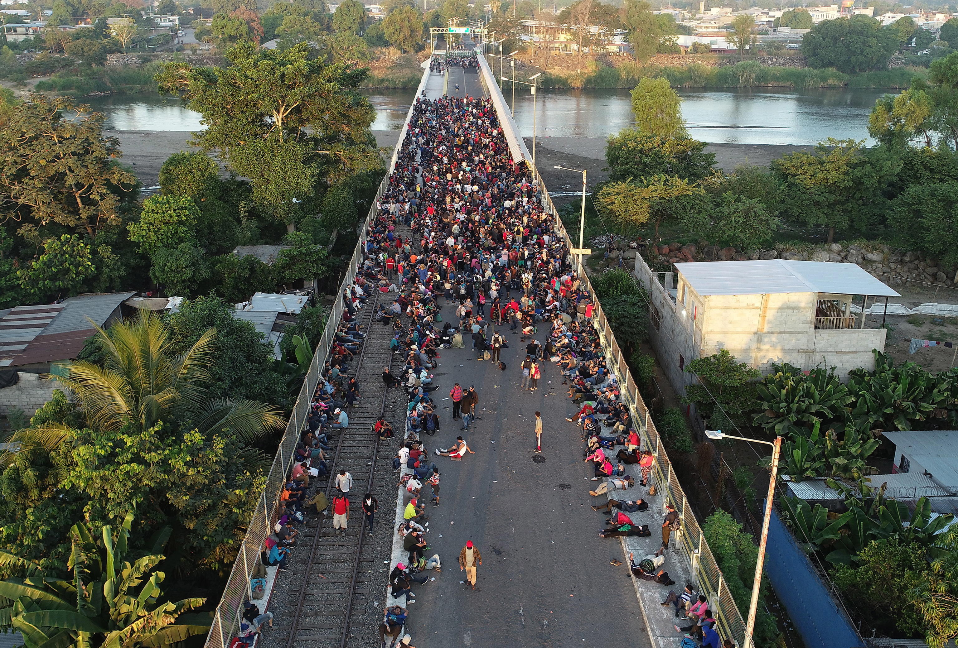 Il ponte che unisce il Guatemala al Messico