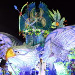 Un carro a forma d'aquila curato in ogni dettaglio Un carro a forma d'aquila curato in ogni dettaglio