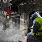 A partire da questa settimana la Regione ha approntato un piano sanitario speciale per far fronte alla possibile emergenza ospedaliera. I posti disponibili per la terapia intensiva sono, attualmente, circa 2000