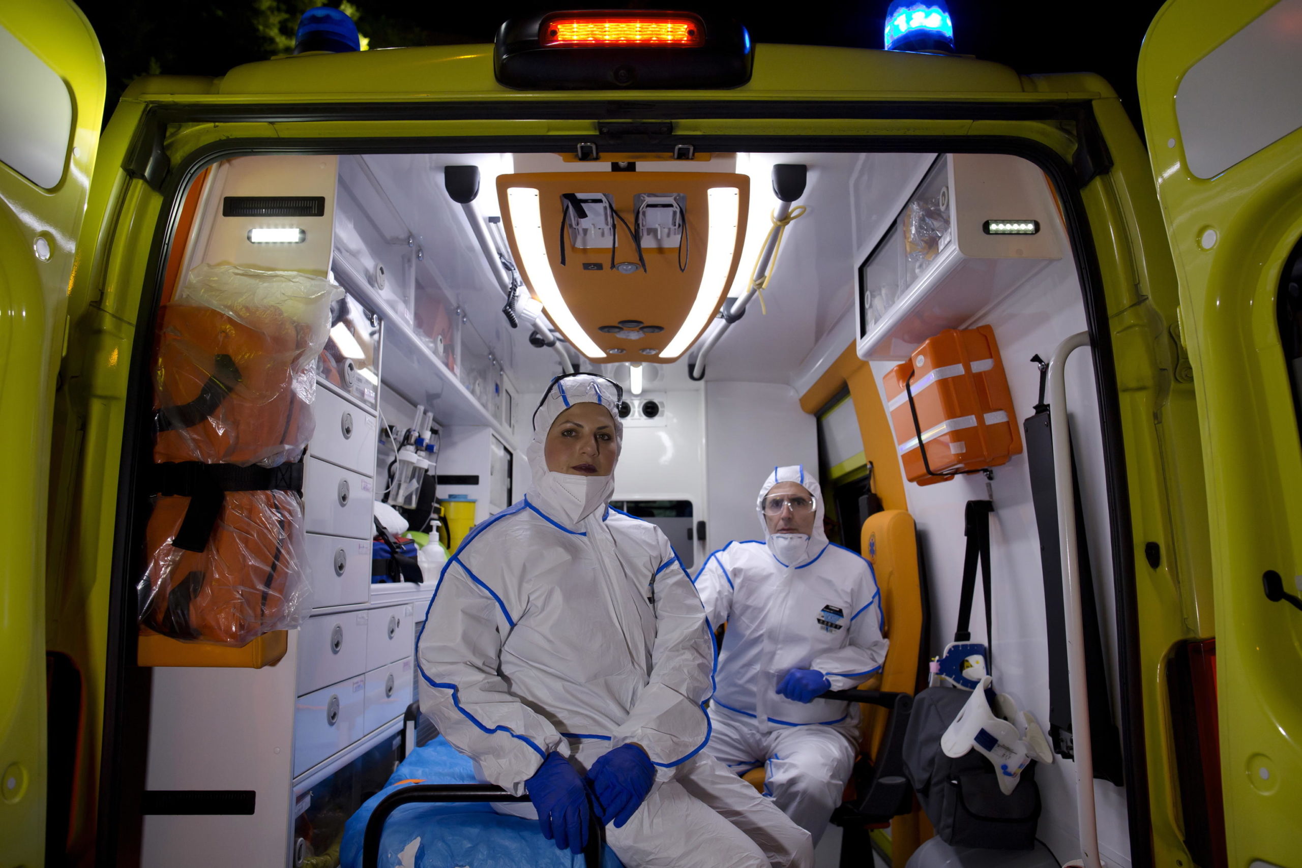 In ambulanza i soccorritori del National Center for Emergency Assistance di Atene