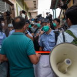 La polizia di Honk Kong blocca le vie di accesso