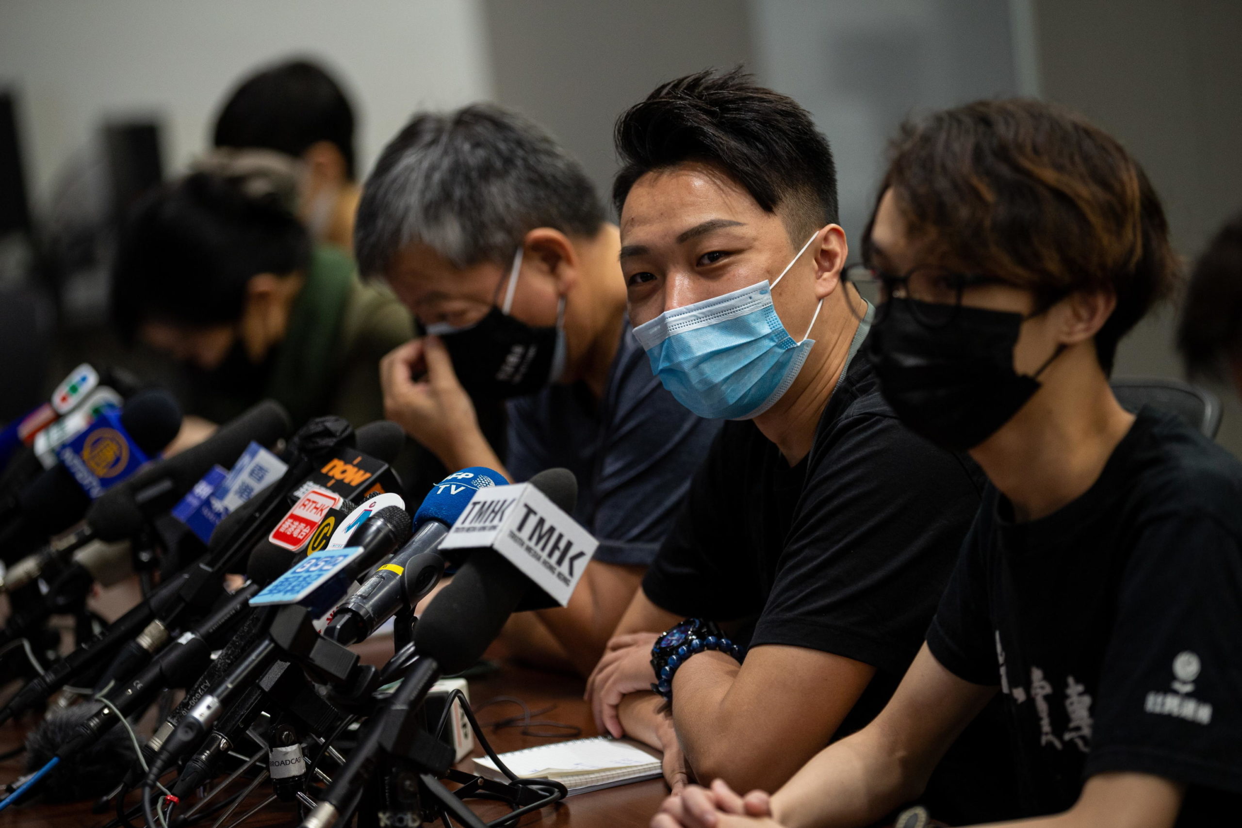 Conferenza stampa degli attivisti pro-democrazia a Hong Kong contro le nuove leggi in materia di sicurezza nazionale