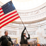 Il Campidoglio sotto assedio dal corteo dei manifestanti pro-Trump