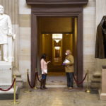 Valutazione dei danni dopo l'attacco al Congresso