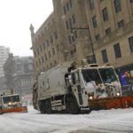Spazzaneve in azione a New York City