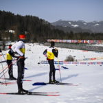 Gli sciatori pronti per la gara