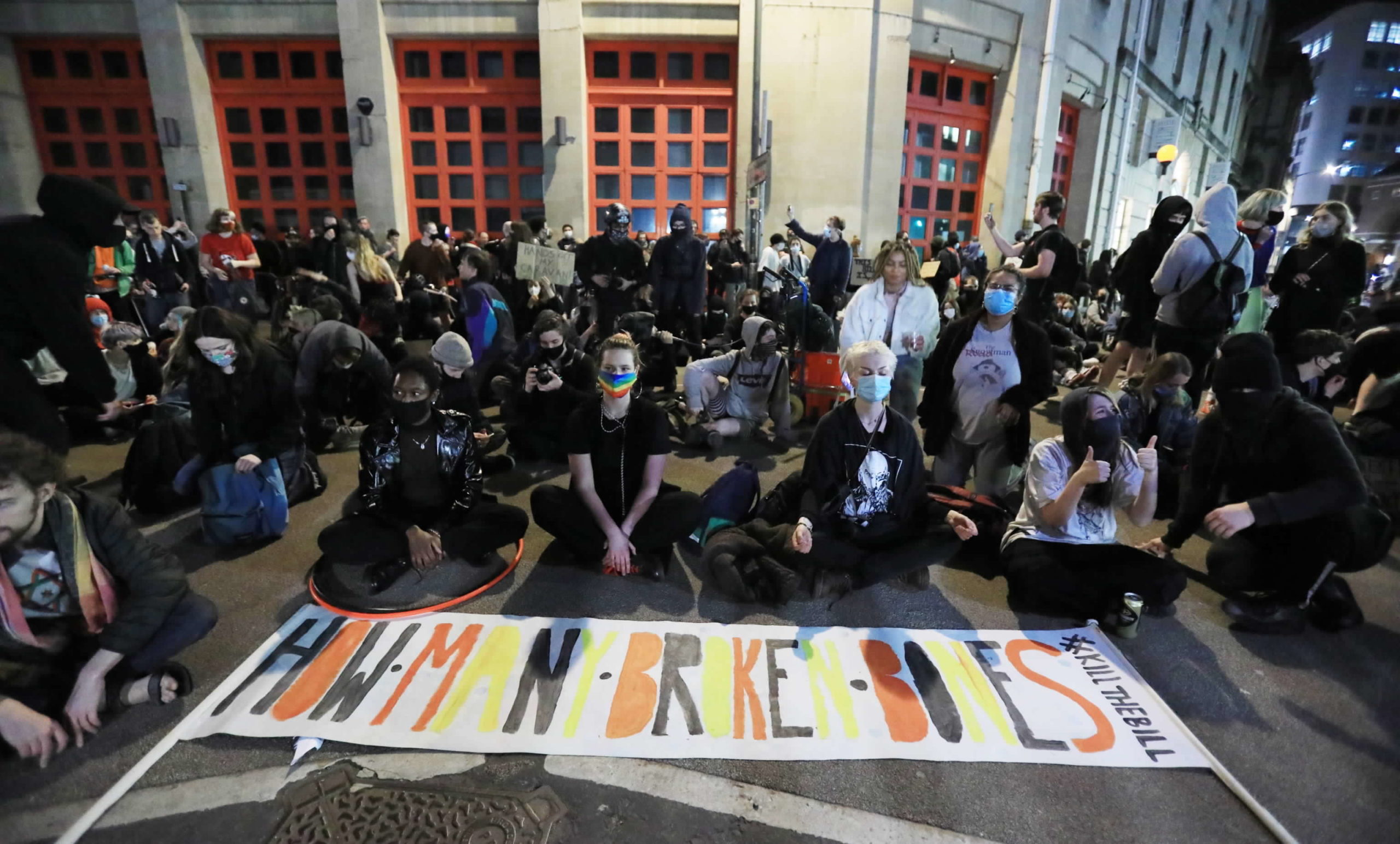 La legge contestata riguarda sia l'Inghilterra che il Galles