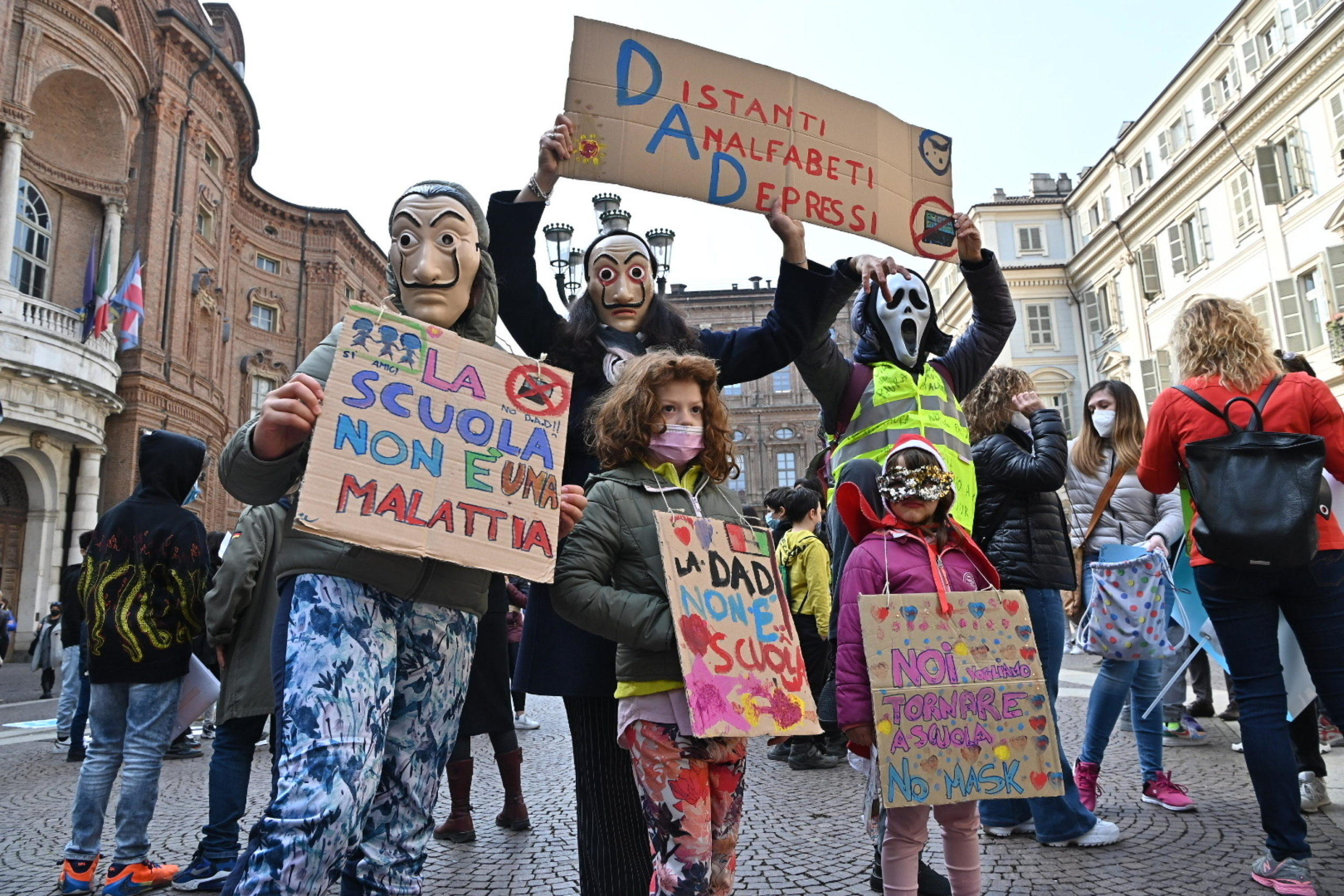 Proteste contro la dad a Torino