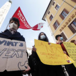 Ragazzi romani si uniscono contro le lezioni a distanza Ragazzi romani si uniscono contro le lezioni a distanza